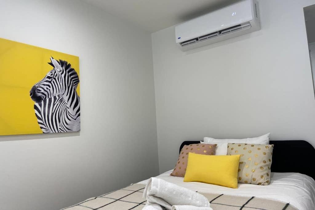 10A Brunswick Living Studio Close To Apt And Cbd Free Wifi Tram At Doorstep Melbourne Buitenkant foto